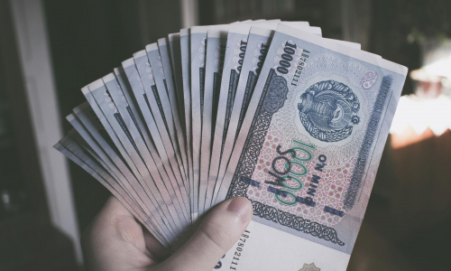 Московская биржа начнет торги узбекским сумом