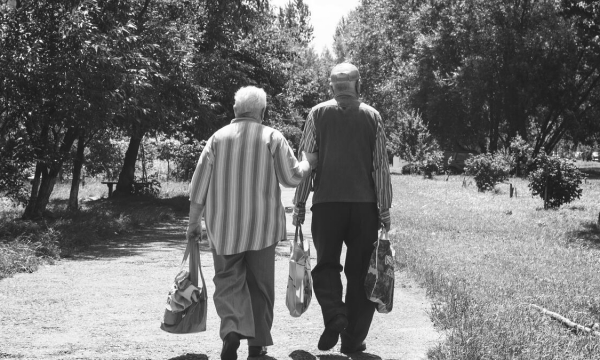 Приятный бонус: кому из россиян положена надбавка к пенсии за советский стаж