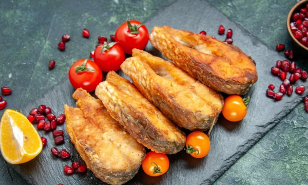 Сочная и с хрустящей корочкой: 3 секрета приготовления жаренной рыбы
